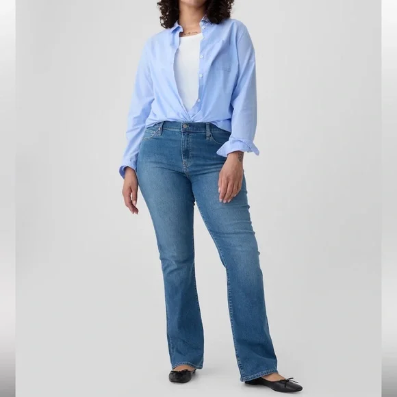 NWT - GAP - Mid Rise Baby Boot Jeans - Size 31/12 - Picture 5 of 11